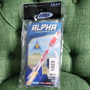 Estes Alpha Flying Model Rocket Kit